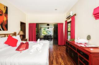 Boujis Boutique Resort - 8