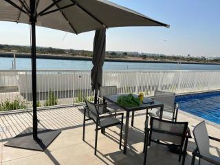 Water Edge - Abu Dhabi - 4