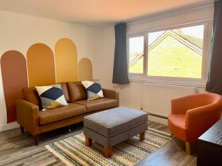 M4M Rooms- NG7 6PD Room 1 - Nottingham - 4