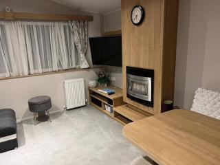 4bed Beachfront Cabin - Pet Friendly - Sleeps8 - Rhyl - 2