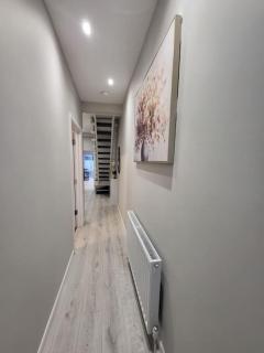 Cosy Four Bedroom Home - Londra - 3