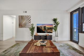 Ocean View Serenity Condo Beach Service 915 - Miami Beach - 3