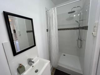 Studio Cosy Charme Ancien - Thizy-les-Bourgs - 1