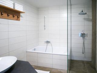 ALPENGONDEL Suite - AlpenLuxus Collection - 6