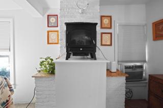 Whimsical Berkeley Bungalow - 8