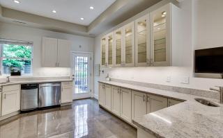 Modern 1 block from Metro subway Minutes to Capital, Museums and National Mall - Washington - 4
