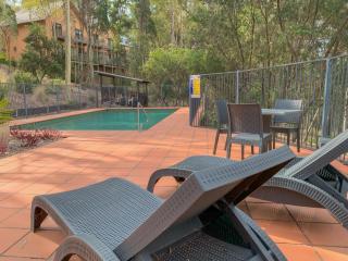 Villa Paradiso - 2 Bedroom Private Villa located within Cypress Lakes Resort - Pokolbin - 5