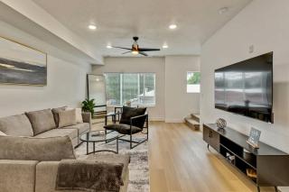 3 Min to DT Lux Townhome 2 Car Garage King Bed - Salt Lake City - 1