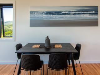 Bay Vista Beauty - Pohara Holiday Home - Pohara - 3