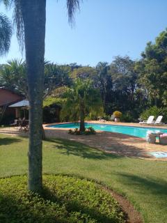 Lindo Rancho na beira do rio com piscina - Campina do Monte Alegre - 0