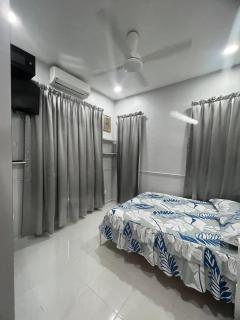 Homestay Kuala Terengganu 4 Bedrooms - 1