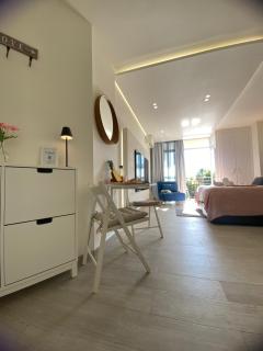 Studio With Views Next To Puerto Marina THE GREEN DOOR - Benalmádena - 2