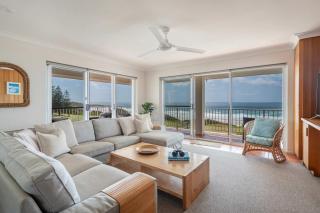 Pippi Beach Penthouse - Oceanstays - Pool & Beachfront - Yamba - 0