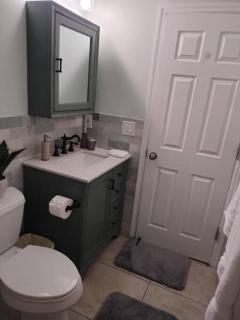 Amazing Deal! Dania Beach Home with Pool & Jacuzzi - 3