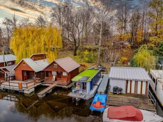 Houseboat Neptun with paddle boat - stay on the river - Praga - 7