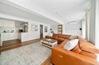 Spacious Home, Pool, Sauna fits 10ppl - Tanah Merah - 8