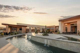 Peak by Fieldtrip 8 BR Modern Oasis 2 Pools - 4