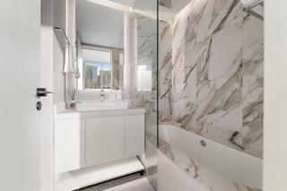 Stylish 1BR Apartment with Eye of Dubai View and Marina Access - Dubai - 1
