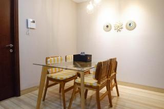 3BR Luxurious and Elegant Apartment at Grand Sungkono Lagoon By Travelio - Surabaya - 7