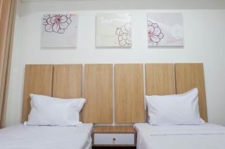 3BR Luxurious and Elegant Apartment at Grand Sungkono Lagoon By Travelio - Surabaya - 4