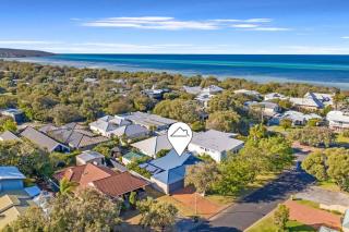 Meters to Beach, Walk to Town! - Quindalup - 2