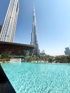 Full Burj Khalifa and Fountains Views - Dubai - 2