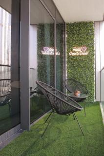 Full Burj Khalifa and Fountains Views - 1