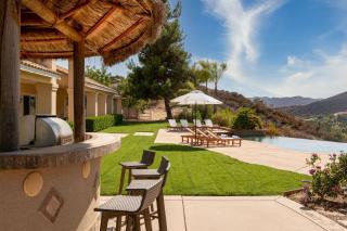 Vineyard View by Fieldtrip 8 Bd with Infinity Pool Hot Tub Games - Lake Elsinore - 2