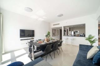 Frank Porter - Marina Square 8 - Abu Dhabi - 4