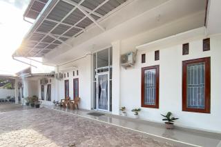 RedDoorz Syariah Near RSUP Dr M Djamil Padang - Padang - 6