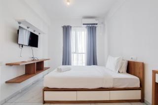 New and Comfy Studio Sky House Alam Sutera Apartment By Travelio - Tangerang - 3