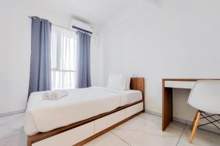 New and Comfy Studio Sky House Alam Sutera Apartment By Travelio - Tangerang - 8