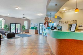 Atlantis Family Waterpark Hotel, Ascend Hotel Collection - Wisconsin Dells - 4