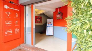 RedDoorz @ P Florentino Street Sampaloc Manila - Manila - 2