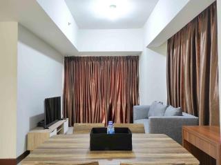 Big and Comfy 3BR at Vida View Apartement By Travelio - Pampang - 3