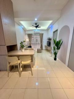 Villa 3bedroom 14min Sutera mall Aeon Bukit Indah - 1