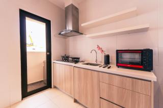 Reizz Residence by The Pureloft - Batu Empat - 4