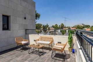Luxury New 2BR at Emek Refaim - 3