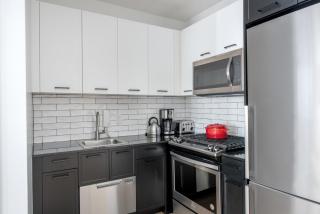 FiDi 1BR w Gym Lounge Complete Gym NYC-500 - 5
