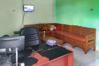 RedDoorz at Guesthouse Oemah Opa Metro Lampung - 7