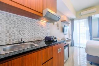 Cozy and Minimalist Studio Apartment at Grand Dhika City By Travelio - 2