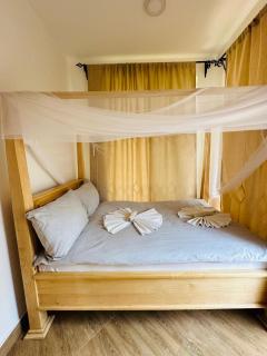 Golden hour tiny house - Arusha - 1