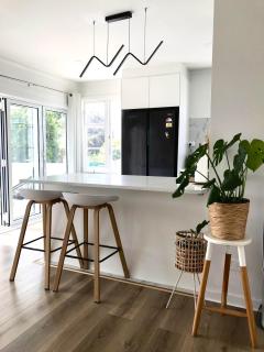 Modern, recently renovated, entirely private house with parking - 2