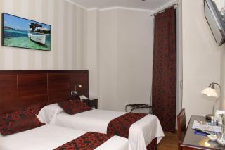Hotel LB Lebrija by MA 22 Puntos - Lebrija - 9