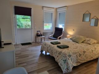 Les Chalets de SAUMUR, Piscine & Parc boisé, 100m du CadreNoir - Saumur - 8