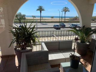 AwayDays Exclusivo Apartamento con Vista Mar - Empuriabrava - 0