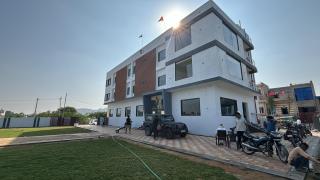Hotel Rudraksh Place & Resort - - 6