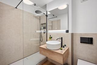 EDLER WOHNRAUM Elegantes Apartment mit Balkon, Boxspringbett, Kaffeevollautomat, Lift & Parkplatz - Chemnitz - 7