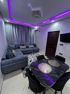 KECHDAYS, Apartment near airport - 0