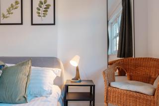 Calm Cosy House with Beautiful Riverside Walk to Centre - York - 1